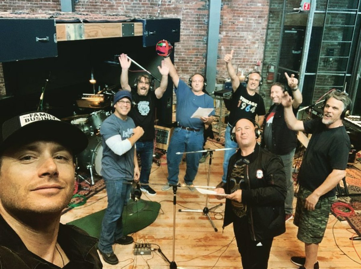 LindaShotterFam's tweet photo. Repost @spntapeball
A bunch of Good Ol’ Boys that don’t obey the House Rules! The Texas Impalas
@JensenAckles @ChristianKane01 @pman1410 @/grecoguitarguy @/whatthejeez #cambeck #daveweber
#lastcall #texasimpalas
#spntapeball15 #chewycentre #spncrew #spnfamily #setlife #setfriends https://t.co/VuJQrcvrt8