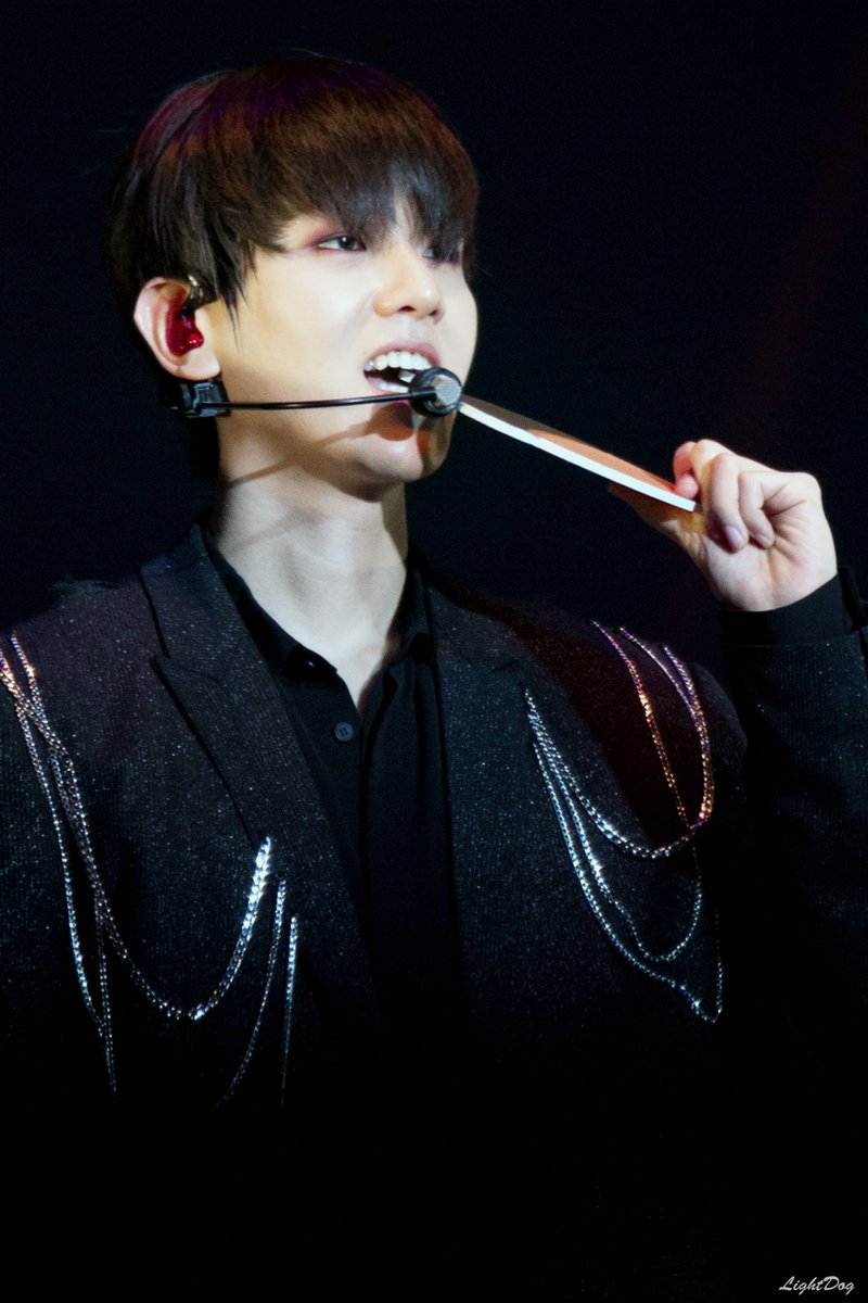 Lightdog04's tweet photo. 20180810  #ElyXiOndotinMacao 
#백현 #baekhyun #EXO #OBSESSION https://t.co/FjK37nFAmX