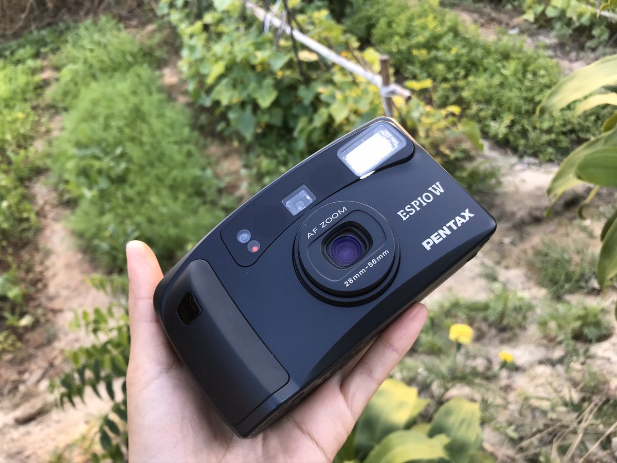 35mm_shere's tweet photo. PENTAX ESPIO W⁣
⁣⁣#กล้องฟิล์มคอมแพค แนว Point &amp; Shoot ยกเล็งกดถ่าย ใช้งานง่าย มาพร้อมเลนส์ซูมระยะ 28-56mm. เหมาะกับมือใหม่หัดเล่น #กล้องฟิล์ม 
⁣กล้องทำงานเต็มระบบ⁣ ✔️
⁣แฟลชทำงาน เปิด-ปิดได้⁣
⁣มีโหมด Panorama

ราคา 2,200 บาท รวมส่งฟรี ☑️

#filmcamera #35mmshere https://t.co/h9jxo2n3i2