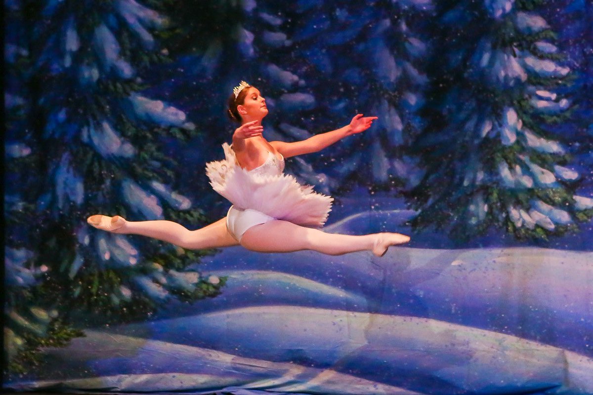 ACNutcracker tweet picture