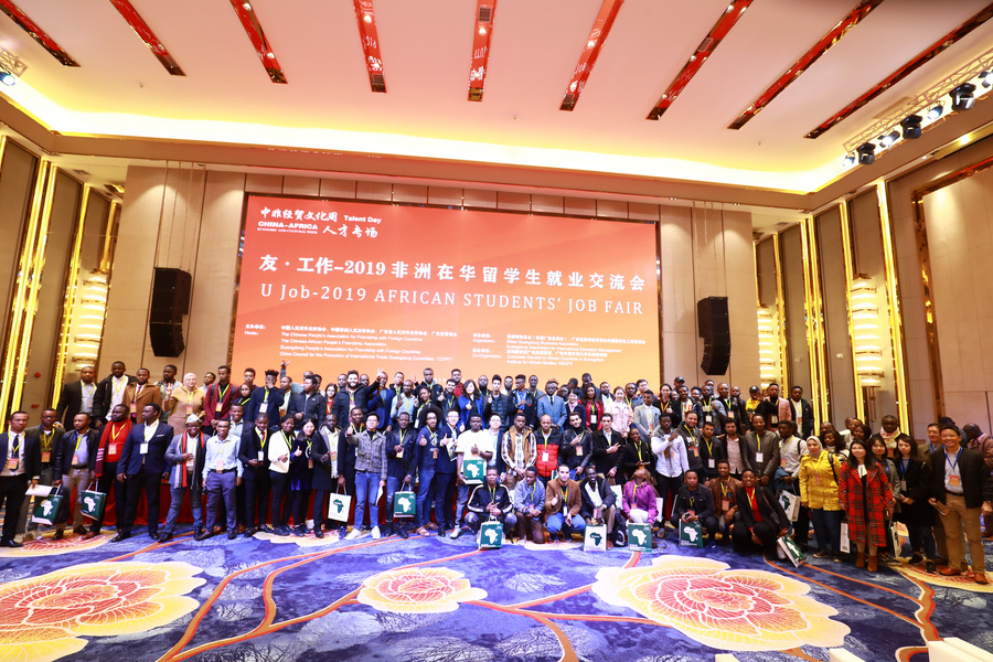 duapaafrica's tweet photo. Our CEO @motivatorfm360 was invited to share some insights during the Talent Exchange Forum at the 2019 #China-#Africa Human Capital Development Summit and Employment Fair held 4 African students in #Guangzhou ysterday @_AfricanUnion https://t.co/iy2PEEiFW5
