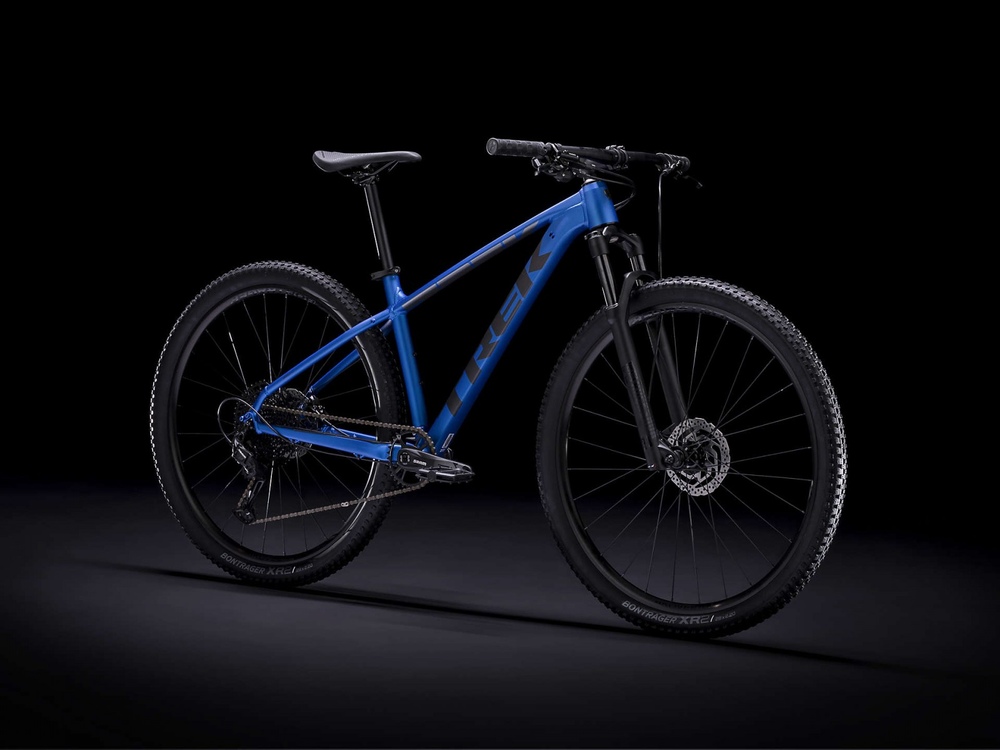 ukrbike's tweet photo. Trek в тренді! 
Інститут кольору Pantone назвав головний колір прийдешнього року: класичний синій відтінок (Classic Blue). В цьому кольорі ви можете обрати #велосипед Trek Marlin 6 (2020) або Trek X-Caliber 8 (2020) 🥳 й стати власником байка у самому трендовому кольорі!!! https://t.co/XzhvGaFstl