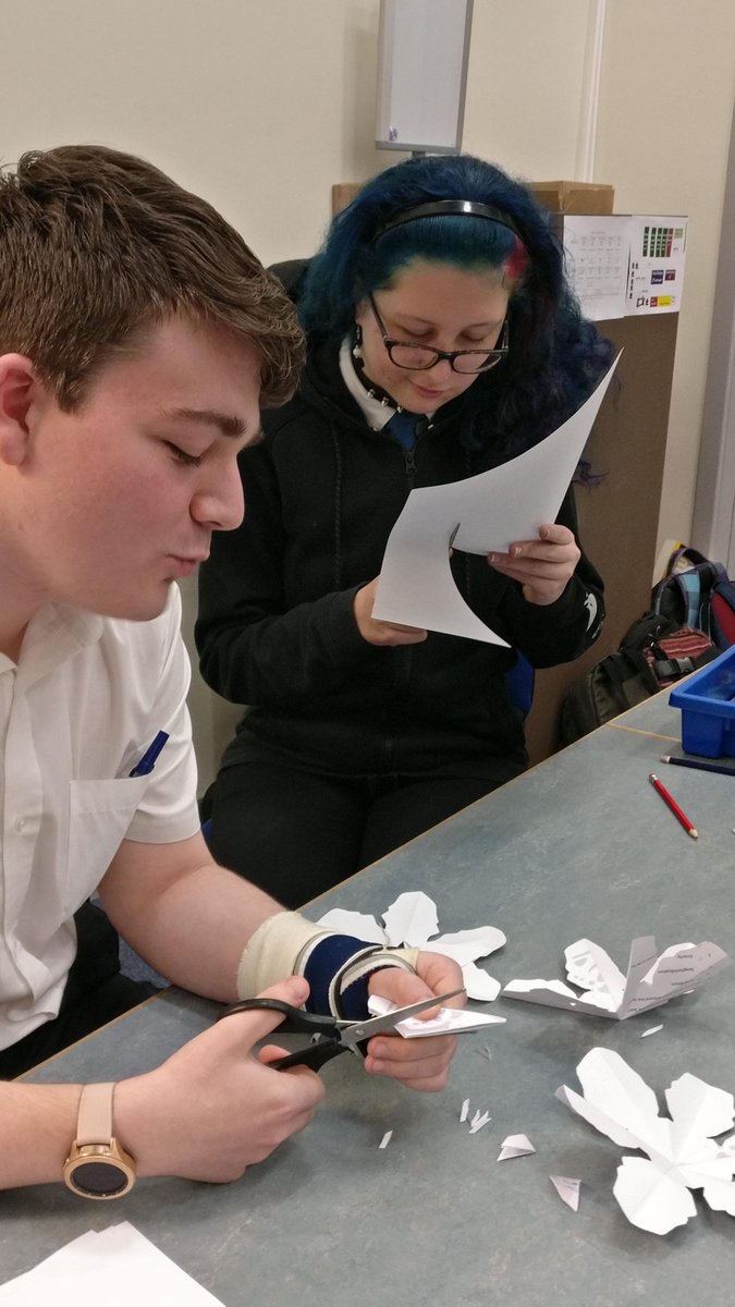 Knightswood School Library tweet media