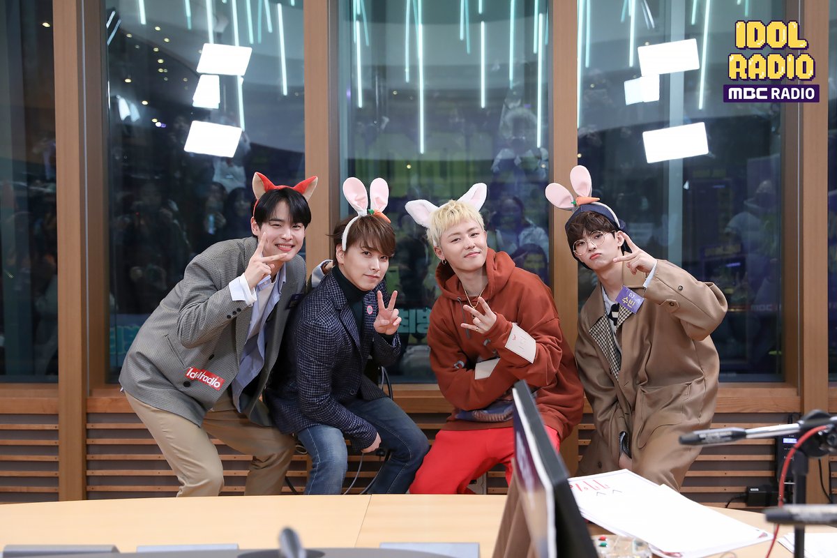 idolradiokorea's tweet photo. [#아이돌라디오 앨범 20191205] 

ep429. 빛이 나는 솔로 스페셜 DJ 빅톤 병찬&amp;수빈 with 성민, 유권

#IDOLRADIO #빅톤 #VICTON #최병찬 #정수빈 #성민 #SUNGMIN #유권 #UKWON https://t.co/OWJRfQXwFe