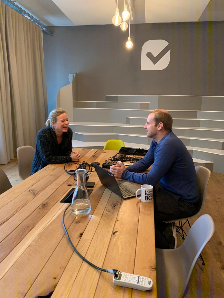 Heute war unsere #CEO Nina Pütz bei der Aufnahme des neuen <a href="/Dkompakt/">digital kompakt</a> Podcasts "The Art of Customer Service" von <a href="/epfannmoeller/">Erik Pfannmöller</a>, Gründer und CEO von @Solvemate. In der 3. Folge ging es um das Thema Empathie. Stay tuned!