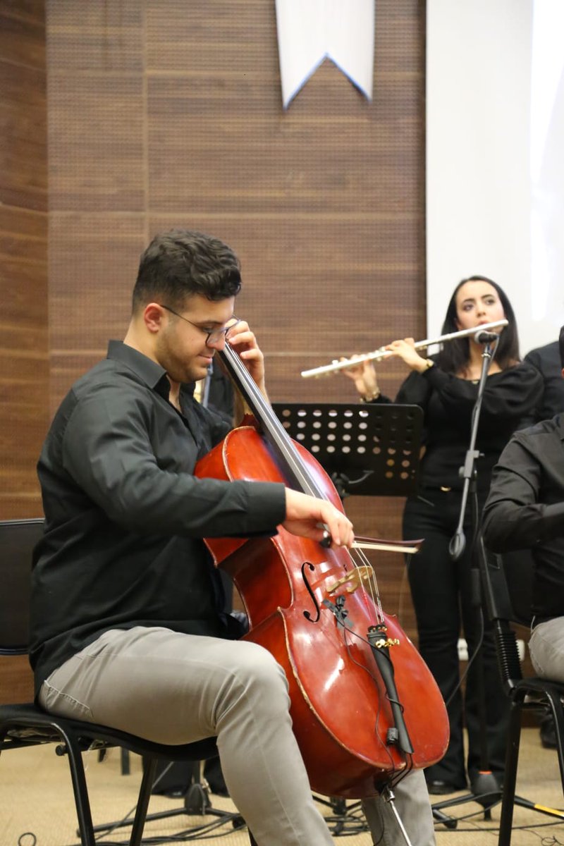 İl Milli Eğitim Müdürlüğümüz ve Siirt Üniversitesi Eğitim Fakültesinin birlikte hazırladığı 1 Kitap 1 Konser etkinliği coşkuyla izlendi.<a href="/tcmeb/">Millî Eğitim Bakanlığı</a> <a href="/ziyaselcuk/">Ziya Selçuk</a> <a href="/osman_oren/">Osman Ören</a> @alifuatatik <a href="/SiirtValiligi/">Siirt Valiliği</a> @hmzaydg <a href="/adnanboyaci/">Adnan BOYACI</a> <a href="/dnzdp1979/">Deniz Edip</a> @siurektor