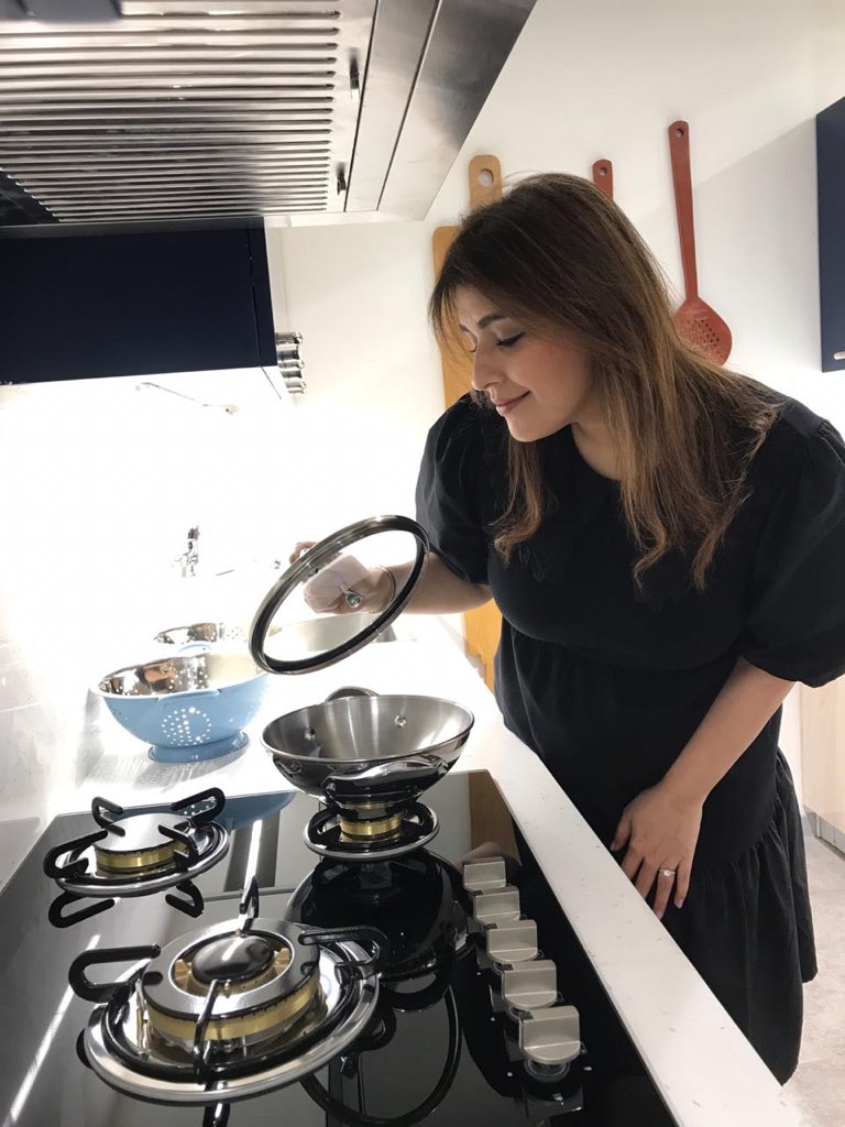 “My kitchen is a happy place. It is a therapeutic area which should be designed well." - <a href="/ChefRakhee/">Rakhee Vaswani</a> at our Kitchens Experience Centre commenting on creating a vibrant happy space to cook. #MakeSpaceForLife #MakeSpaceForPassion
<a href="/VikhroliCucina/">Vikhroli Cucina</a> <a href="/DesignDekko/">Design Dekko</a>