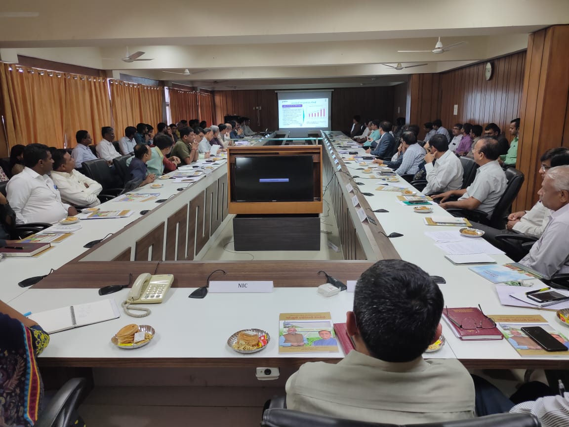 " મહેસૂલમાં ક્રાંતિ " --ચિંતનની પળો, ટૅકનોલોજીનો હજી વધુ ઉપયોગ કરીને વધુ મહેસૂલી સેવાઓ ઓનલાઈન કરવા માટે...
શ્રી પંકજકુમાર, ACS Revenue નું માર્ગદર્શન <a href="/CMOGuj/">CMO Gujarat</a> <a href="/PMOIndia/">PMO India</a> <a href="/pkumarias/">Pankaj Kumar</a> <a href="/kaushikpatelbjp/">Kaushik Patel</a> <a href="/hareets/">Hareet Shukla</a>