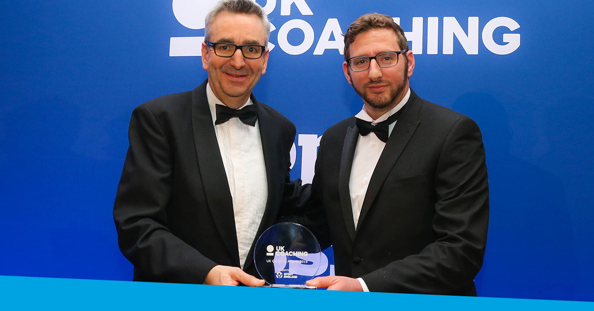BrentfordFCCST's tweet photo. ⚽️"You come to realise that sport is the same whoever takes part in it.”
@BrentfordFCCST deaf football coach won the Changing Lives Award at the @_UKCoaching awards last night.
👇 Read more below:
https://t.co/OnzymBWvqG https://t.co/gRfXxn6ugB