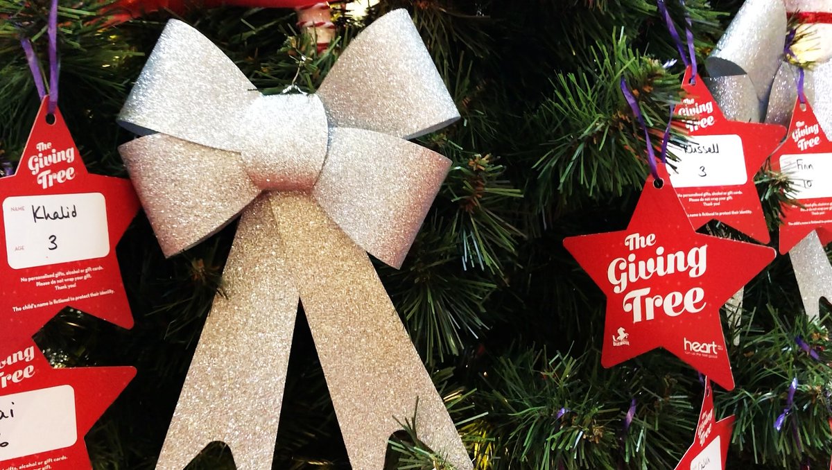 msowebagency's tweet photo. Instead of Secret Santa this year we decided to donate our gifts to the #HeartGivingTree in #Bluewater. Keep your eyes peeled next week for a festive trip down memory lane to see the gifts we bought. 🎁 @TweetBluewater @heartkentradio @KM_newsroom #TGTHeartBluewater https://t.co/Na1edoo0Wp