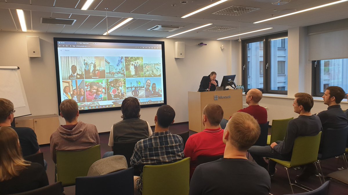 tech_fellow's tweet photo. Scott in Riga! #dotnetcore #raug https://t.co/H72xHnBhyN