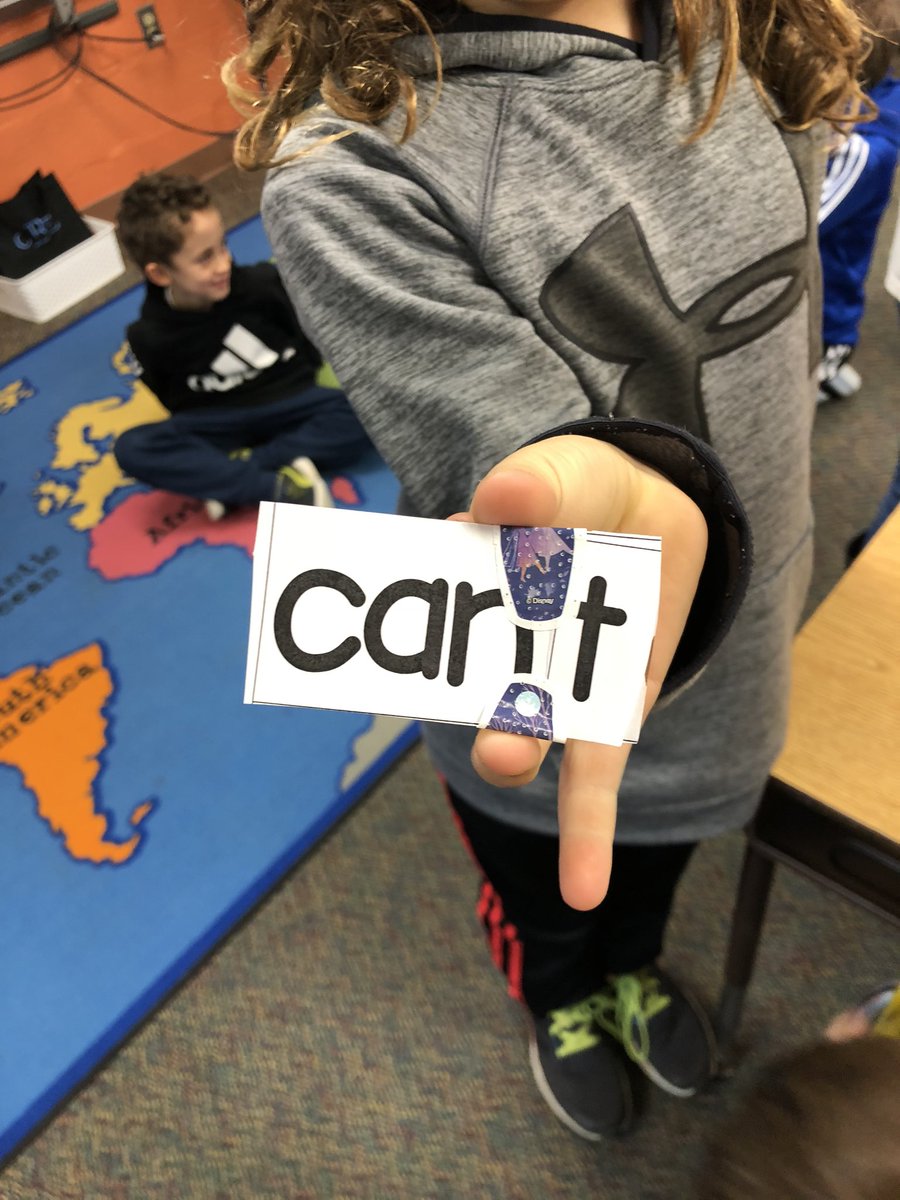 Claire Braeuer tweet media