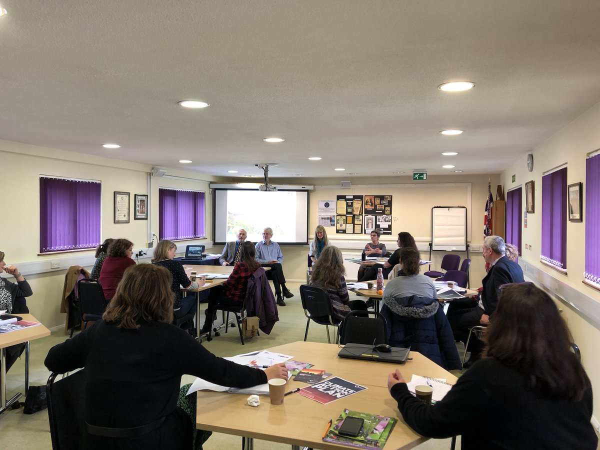 Berkshire Branch meeting today are we are learning what we can do about climate change. Thanks to <a href="/BBOWT/">BBO Wildlife Trust</a> and <a href="/ReadingFOE/">Reading FoE</a> for coming to talk to us. #lessonslearnt <a href="/SLCCnews/">SLCC</a>