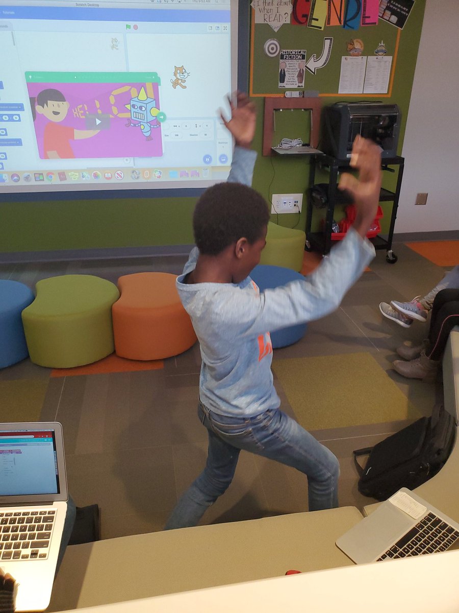 ElsieJohnsonIC's tweet image. When you #code your robot to dance, you join him! #TechTimeWithMsDiBiase @codeorg @CCSD93 @ECJSchool @EJPrincipalD93