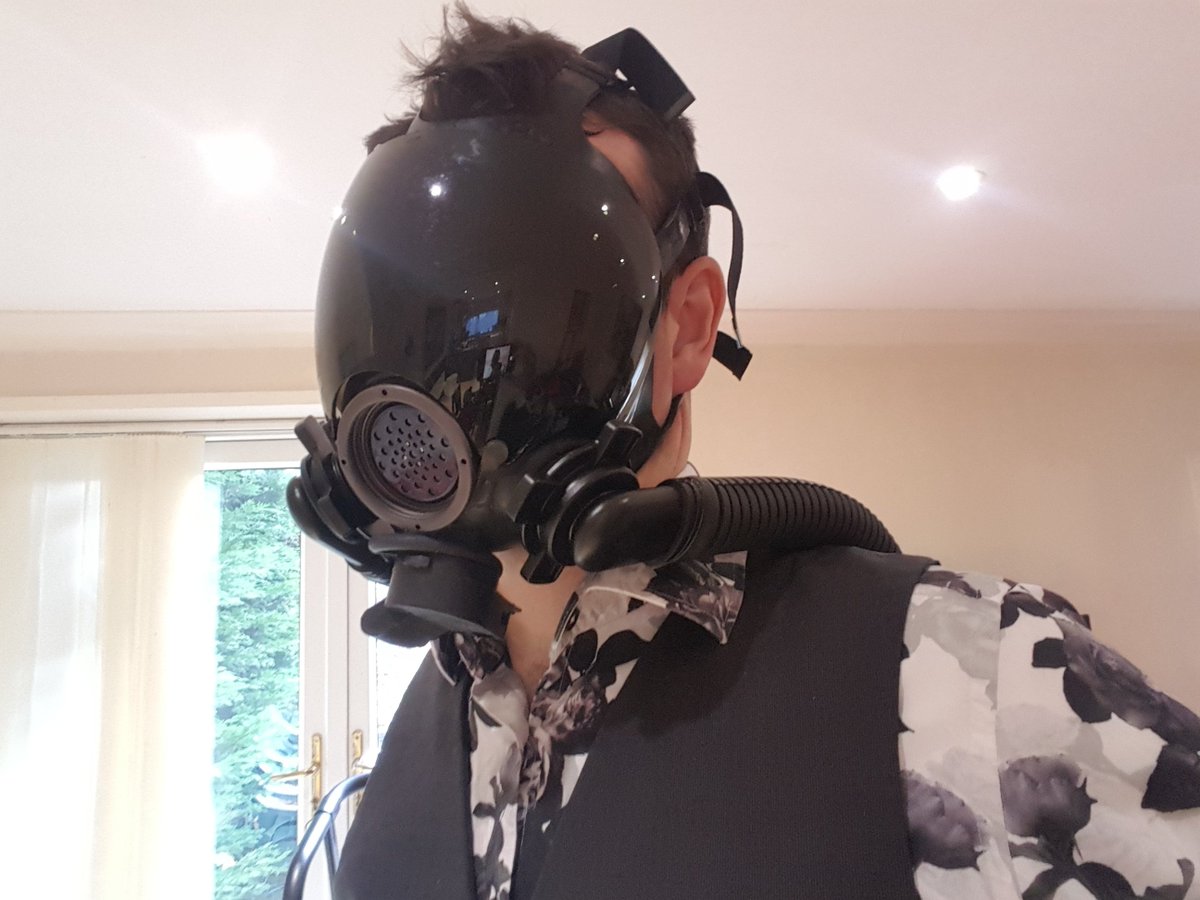 Plasma-Dragon (@PlasmaDragonDA) on Twitter photo 2019-12-06 12:15:41 Dapperdrone? Now with new hoses. Dapperdrone? Now with new hoses.
