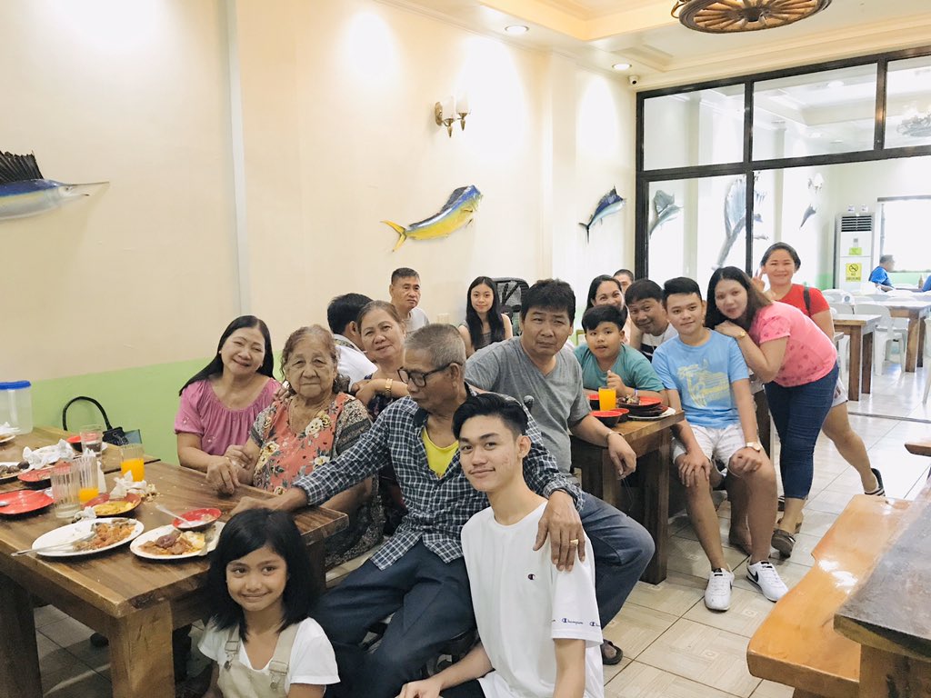 migobaylon's tweet photo. Happy Birthday Lolo 🥰 #completefam https://t.co/MKmrXXnqts