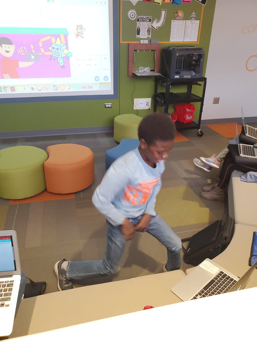 ElsieJohnsonIC's tweet image. When you #code your robot to dance, you join him! #TechTimeWithMsDiBiase @codeorg @CCSD93 @ECJSchool @EJPrincipalD93