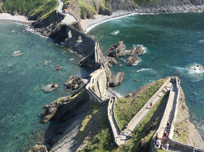 tripiteasy's tweet photo. San Juan de Gaztelugatxe, l’eremo nell’oceano #spagna #paesibaschi https://t.co/a6LmZJBMq7 https://t.co/RfhWoIrQrJ