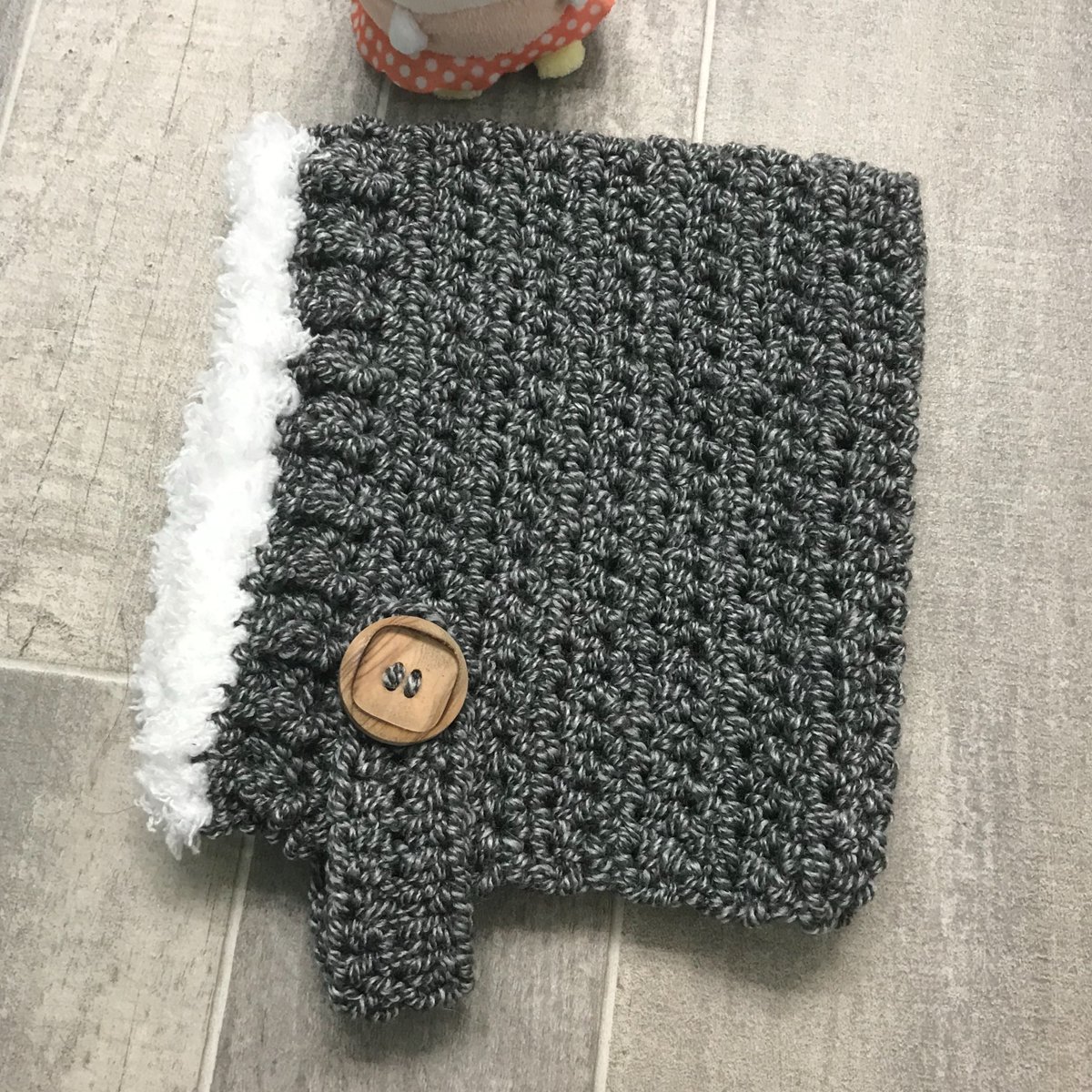 DapperDia's tweet photo. These cute pixie style bonnets are warm as well as adorable on those little heads!  https://t.co/EcAuJ7s7EP #etsy #handmade #crochet #crochetedbonnets #wintergloves #pixiehat #pixiebonnet #hat #toboggan #beanie https://t.co/L7V6z1R2Tr