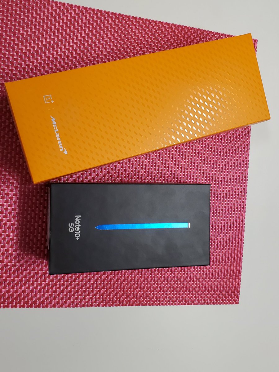 JEMartel's tweet photo. 😮el @OnePlus_USA @MaclarenGlobal Exclusivo de @TMobile y el @SamsungMobileUS #Note10Plus #5G disponibles hoy en todas las tiendas de @TMobilePR , con ellos puedes conectarte en la Primera y Única Red #5G en 🇵🇷! https://t.co/qPIkjeq2HP