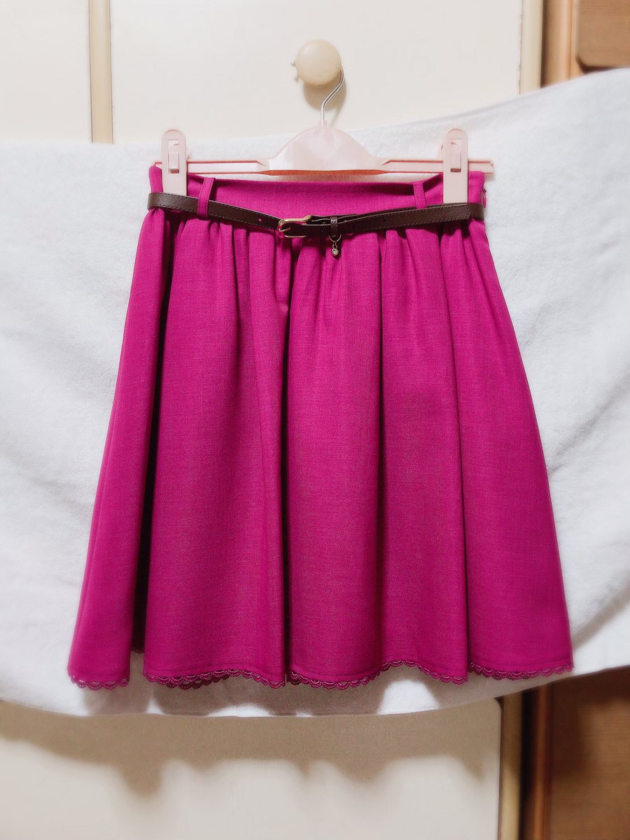 c93339999's tweet photo. 今日原宿でCherite by PRIME PATTERNとPATTERN fionaのアトリエセール行ったんだけどスカートが定価の値段から80%offですごく安くて2着も買っちゃった〜💕🎀👗
最高💗💗
#Cherite
#シェリエット
#パターンフィオナ https://t.co/zHhbkEfvnf