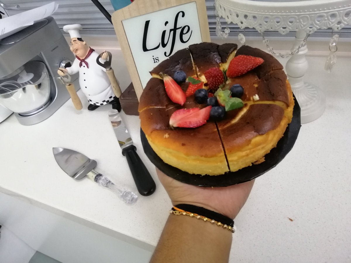 itsme_nalini's tweet photo. #yummymummy #yummy πππ
Super duper tasty #cakes ππβ€οΈ
#palmsugarpandan #nutellaChocolateFudge #redvelvet #burnedcheesecake πππ
#delicious #tasty #slicecakes #2kg
β€οΈπππβ€οΈπππβ€οΈππππ
#baking #passion #chefnalini π©βπ³
πππππππππππππ https://t.co/8TD5ggL3Ub