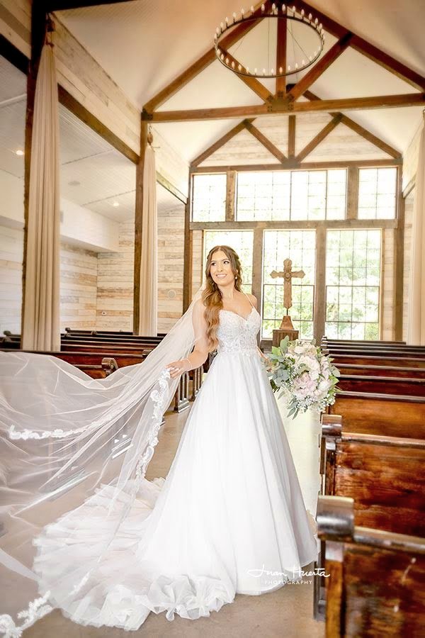 Houston, Texas top affordable wedding photographer under $2000 Juan Huerta Photography prices, packages. <a href="/wedinhouston/">Weddings in Houston</a> All day until 12:00AM, fine art prints, all your pictures, free bridal session, print rights. #wedding #weddingphotography #wedding juanhuerta.com/best-affordabl…