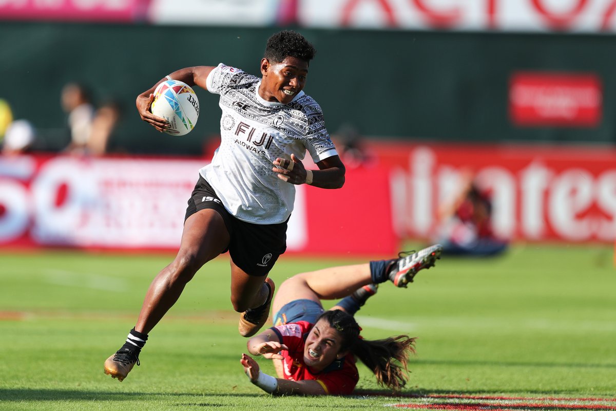 DHLRugby's tweet photo. 👏 What a great second day of women's rugby sevens in Dubai! 

The confirmed quarter-final draw: 

🇦🇺 Australi v Spain 🇪🇸
🇫🇷 France v Canada 🇨🇦
🇫🇯 Fiji v New Zealand 🇳🇿
🇺🇸 USA v Russia 🇷🇺

🤔 Who will be victorious tomorrow at the #Dubai7s? 

#DHLRugby https://t.co/VwTyiX2rro