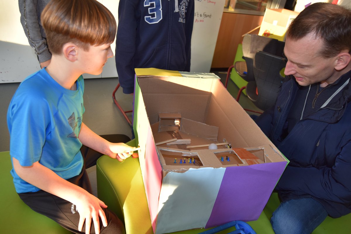 Grade 5 held a fun fair for younger ISD students &amp; g5 parents. It was the culmination of a unit on simple machines. They used knowledge of levers, inclined planes, gears, pulleys &amp; gears &amp; axles to create their games. The games were innovative, colourful &amp;  fun! #WeAreISD <a href="/ibpyp/">IB PYP</a>