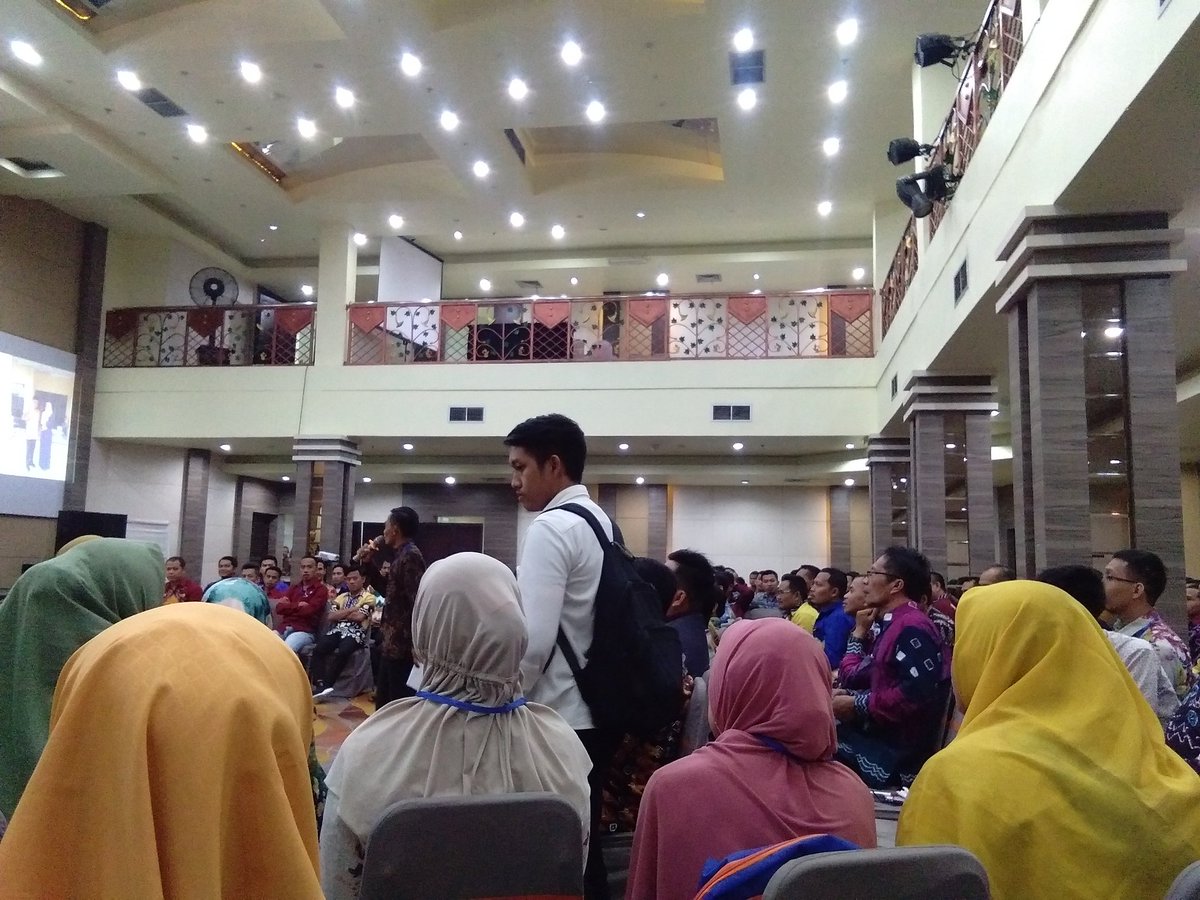 Rusnani92794660's tweet photo. Pelatihan, Peningkatan Kapasitas Pendamping Lokal Desa （ PLD）P3MD,Program Inovasi Desa
#PakHalimCegahStunting 
#TPPIKabTapin 
@halimiskandarnu 
@anwsanusi 
@taufikmadjid71 
@fachrilabalado https://t.co/VO20fIe6gB