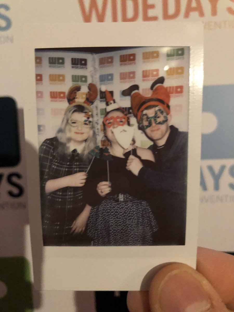 widedays's tweet photo. We had all the fun at our Wide Xmas Social last night. Thanks to everyone who came down. @themashhouse for having us, @Dough_pizzeria1 for feeding us &amp; @TheSMIA @theskinnymag @Tallah @aliveNamplified @Chuchotermusic &amp; Gav Fort for delivering the tunes🎄🎧 https://t.co/A7W8r0vNOG