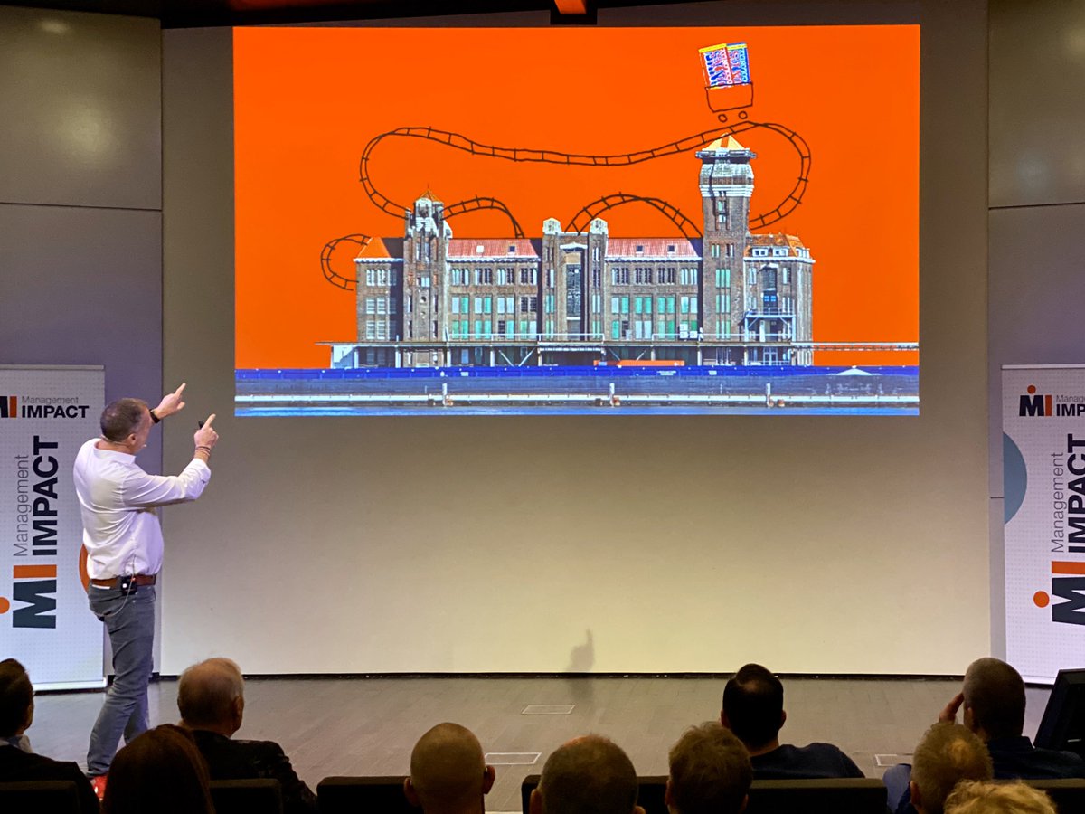 Teun is gewoon Sjakie’s chocoladefabriek aan het bouwen in Zaandam tonyschocolonely.com/nl/nl/onze-mis… #verandermanagement /cc @TonyChocolonely