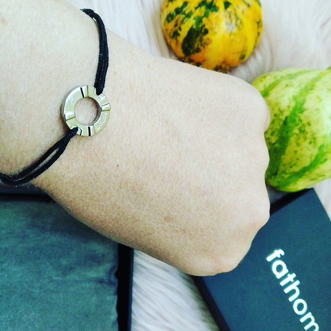 carolinaparauan's tweet photo. For 10% OFF. 720CGQ @FathomBracelets #fathombracelets
🖤🖤🖤 Awesome bracelet ! https://t.co/5WKEXEE8jC https://t.co/qWkZwicV0X