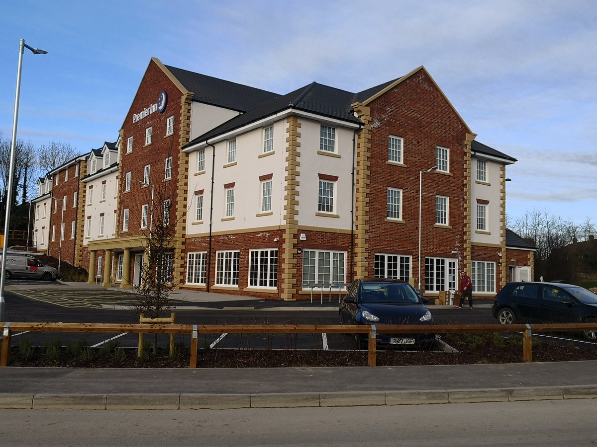 AET_Design's tweet photo. Premier Inn Marlborough now complete &amp; looking good. Well done all involved. https://t.co/OoEAkJeOOH