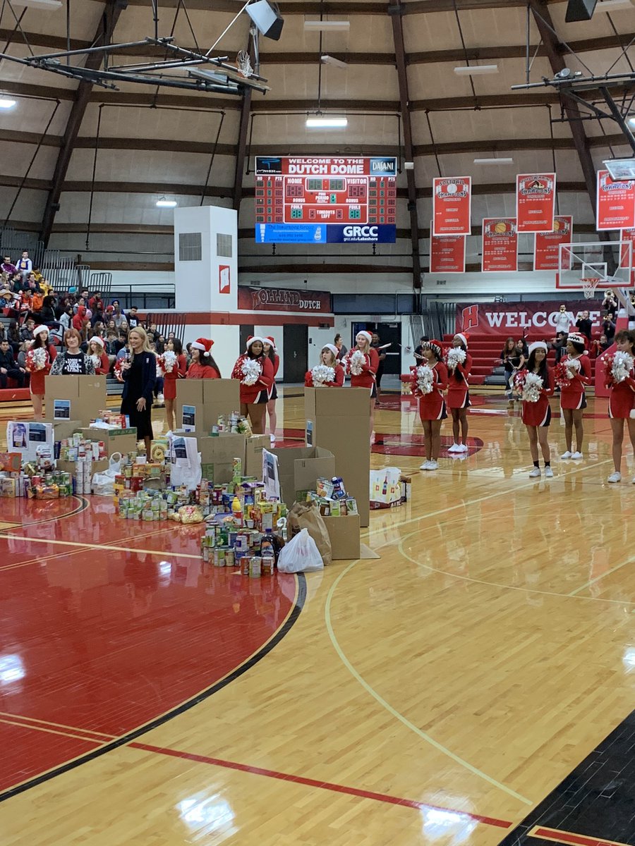 We’re live on <a href="/FOX17/">FOX 17</a> today!! Way to go, HHS! Can food drive for <a href="/actionhouse345/">Community Action House</a>