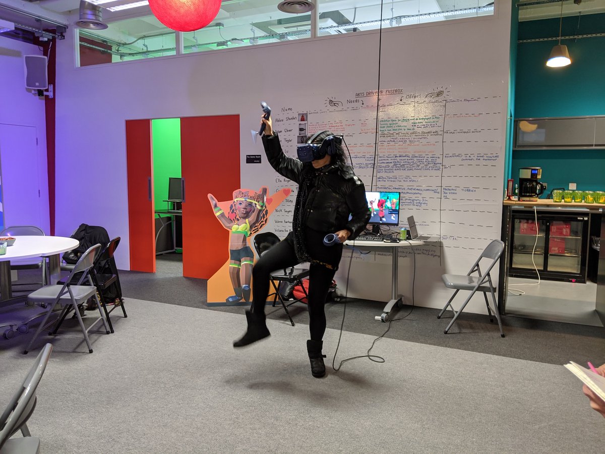 FuseBoxBtn's tweet image. Our #ArtsDriva showcase is a go!  Drop by @NEHOpenStudios until 8pm and try out a range of #VirtualReality, #360 and #MotionCapture experiences and projects created by local artists. (We also have mulled wine and mince pies 🤤) #OpenStudio @artistshouses