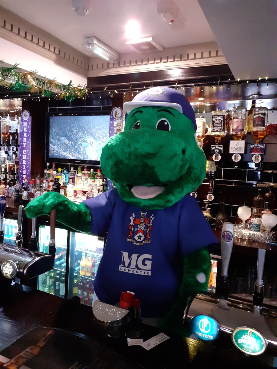 Stalysaurus1's tweet image. The Lord Stamford pub in #Stalybridge seems a nice place, not sure I should have been behind the bar though! #MascotMatters