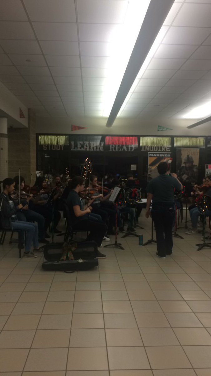 TitanMediaInd's tweet photo. Orchestra at East welcomes Christmas season https://t.co/JtxBxeRpcQ