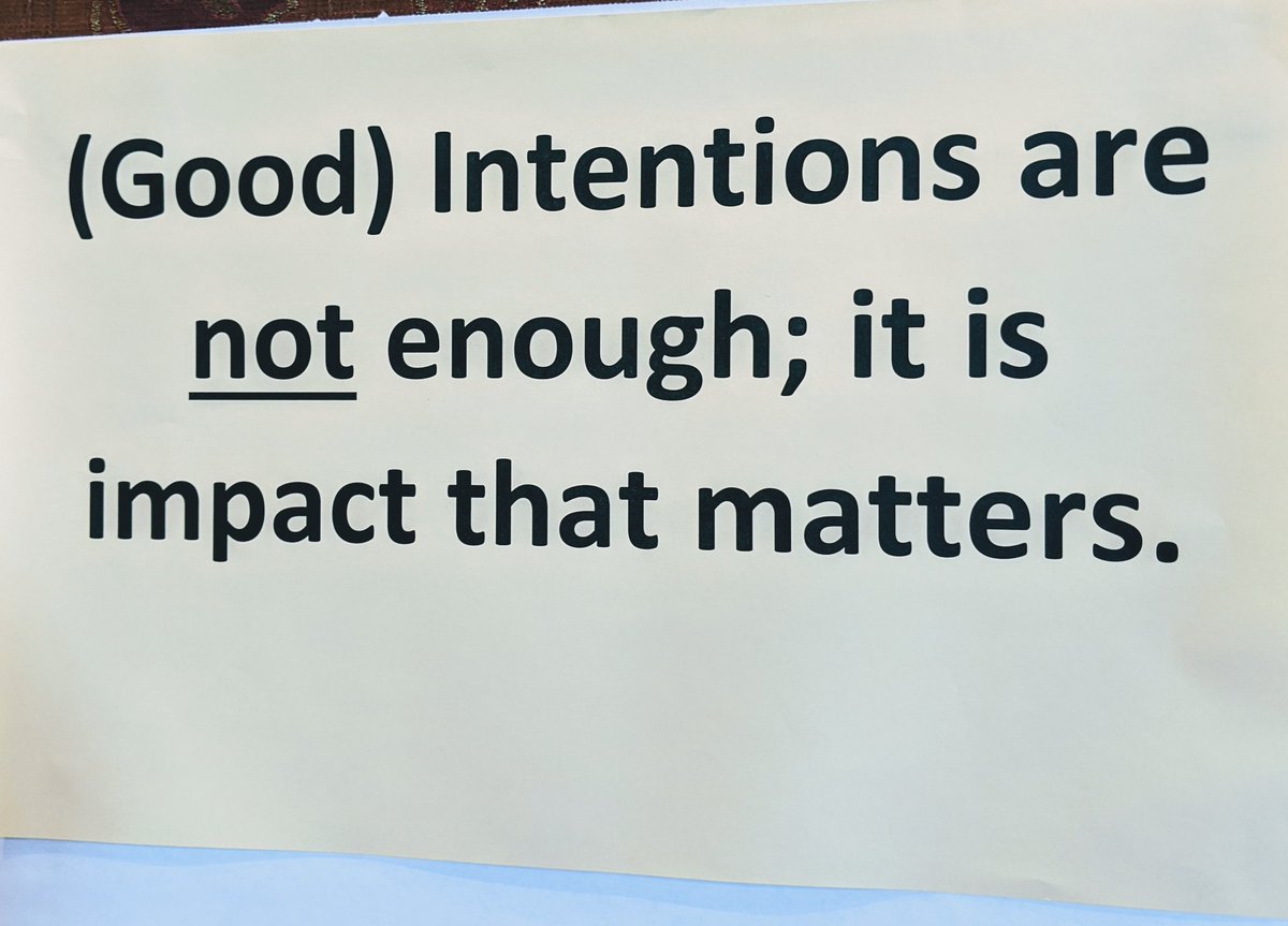 Fall Conference 2019:  Viewing data from an equity and anti-oppression lens-Food for thought... pic.x.com/2QEp04anMl