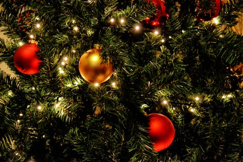 🎄 Join us TODAY 3:30pm at Kaufman Astoria Studios for a spectacular #treelighting ceremony! #Queens natives (and neighbors too), bring friends and family for a night to remember.