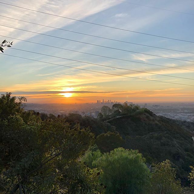 musclesdoesxfit's tweet photo. It was a good morning for being out in the sun, panting up the hill while sharing what’s going on in my head with a friend, listening while he shared what’s going on in his, and being reminded of the many reasons to be hopeful. https://t.co/18N8FWxe3E https://t.co/lhrwQAFbId