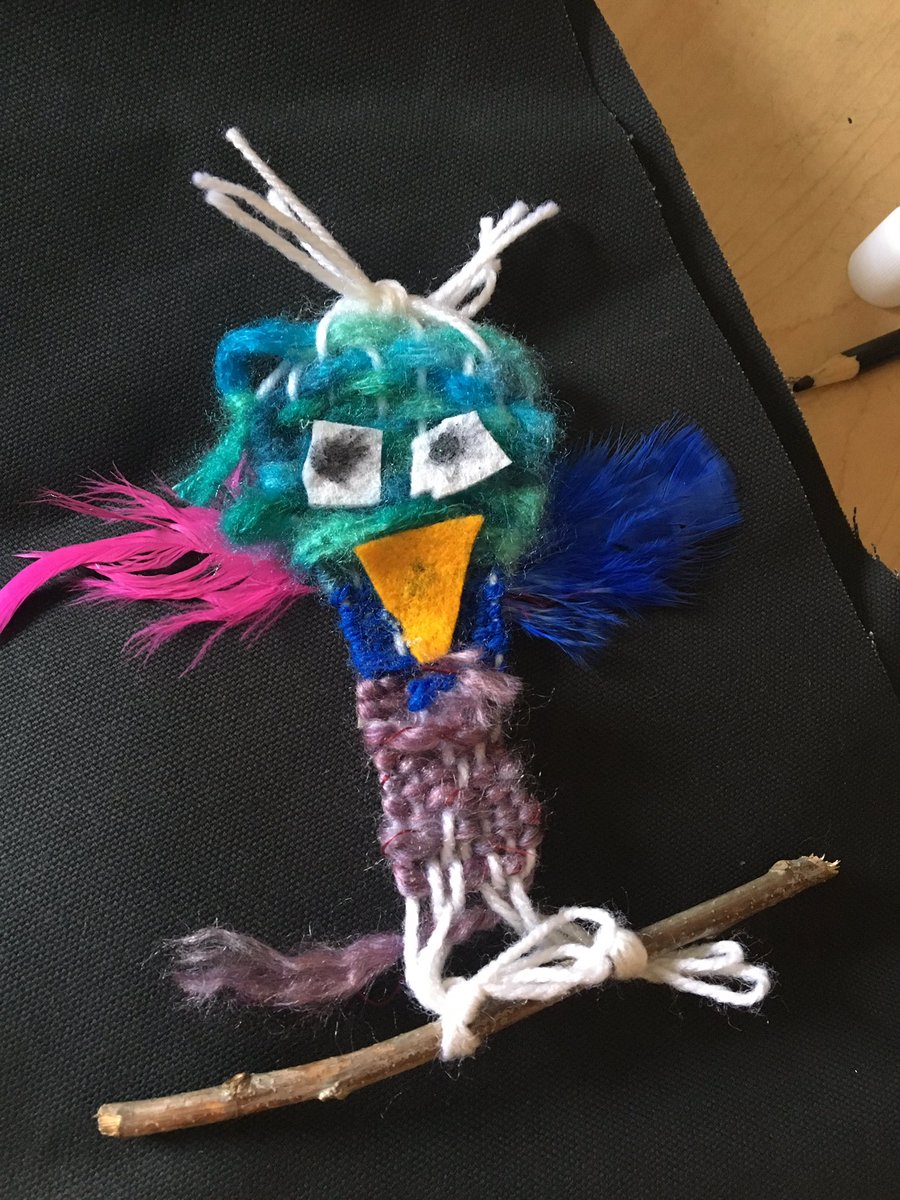 CobbVisualArts's tweet photo. I cannot get over these adorable KINDERGARTEN bird weavings from @LaBelleESLions art show! Never underestimate what your students are capable of! #cobbartrocks #artsedga @CobbSchools @digitalcobb #ccsdross #FabArtsFri @ARTwithJessica https://t.co/8pofas7x6H