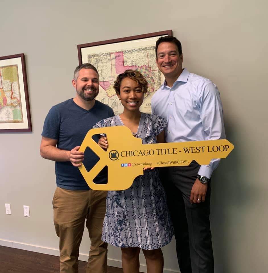 ctwestloop's tweet image. We always enjoy closing with Chris Reyes🔑🏡#ClosedWithCTWL