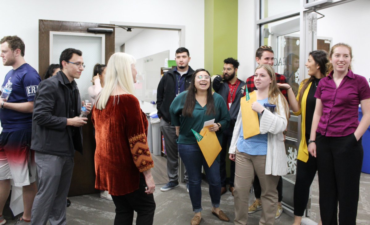 TeachNorthTexas's tweet photo. Pre-Congratulations to the Fall 2019 #TNT_UNT graduates!!🎉🎉🎉
#TNTGrads celebrated their accomplishments together over pizza and snacks at the TNT Graduate Reception last night! ❤️🍕
#untproud @UNTScience @UNT_COE https://t.co/OraNhVNTEk