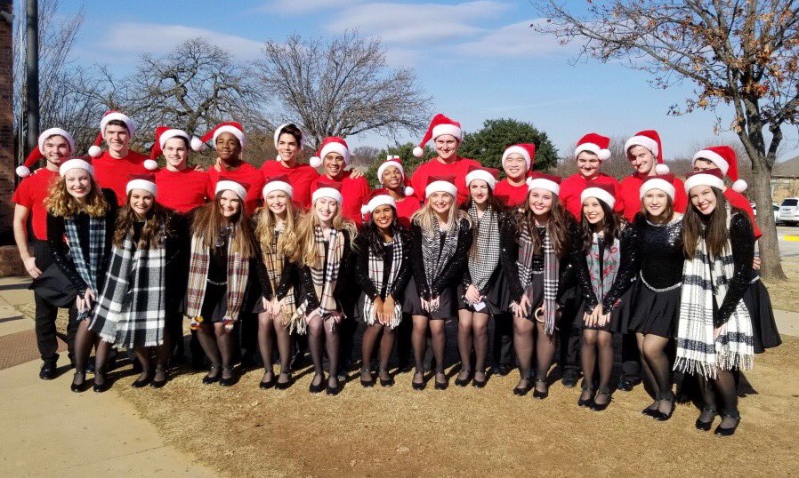 MartinHigh's tweet photo. Martin Show Choir  spreading cheer on their Holiday Tour 🎅🏼⛄️🎄🎼 https://t.co/BJpENv7ZmF
