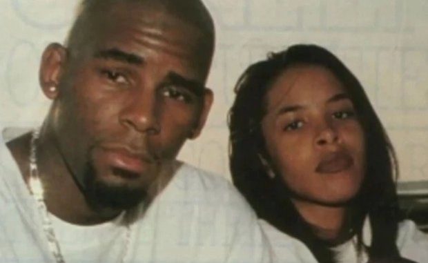 LondresTele's tweet photo. El cantante R.Kelly ha recibido otro cargo federal, donde se establece que creó una identificación falsa para Aaliyah cuando ella era solo una adolescente, para que pudiera casarse con él. https://t.co/7RLacyVbkk