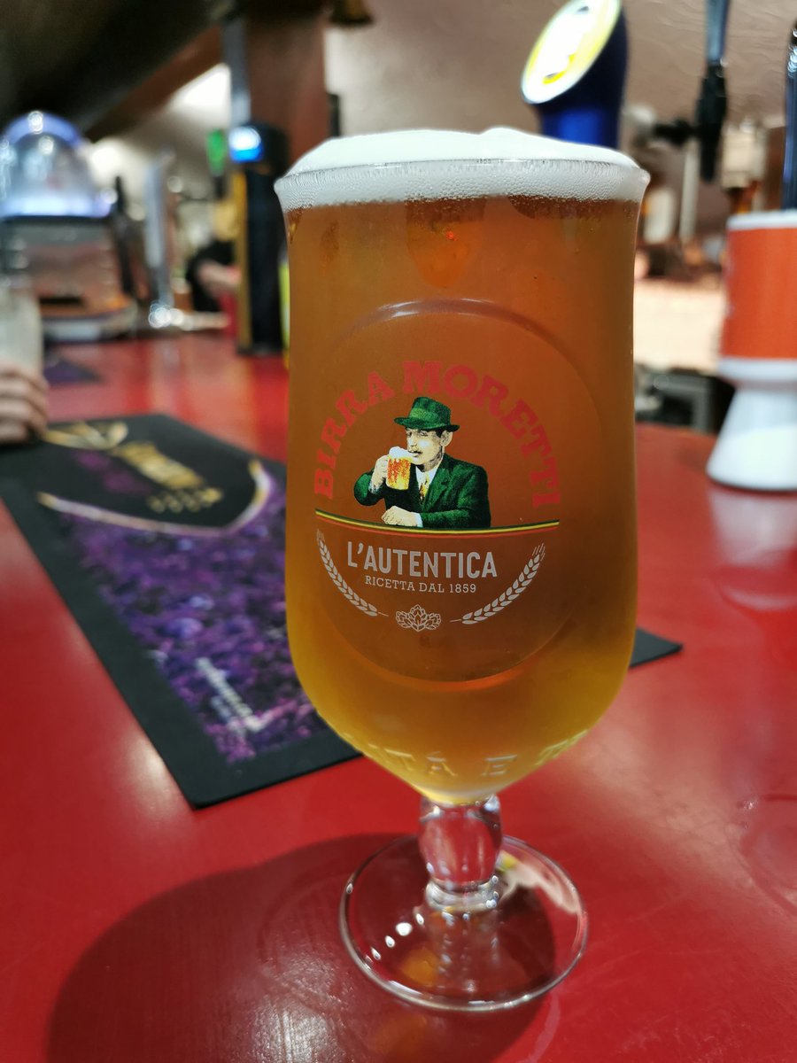 jayclark0106's tweet image. Oh hello 😋 @AberavonRFC.... Naughty
#ManInTheHat @_ruckmesideways
You know it makes sense @BirraMorettiUK