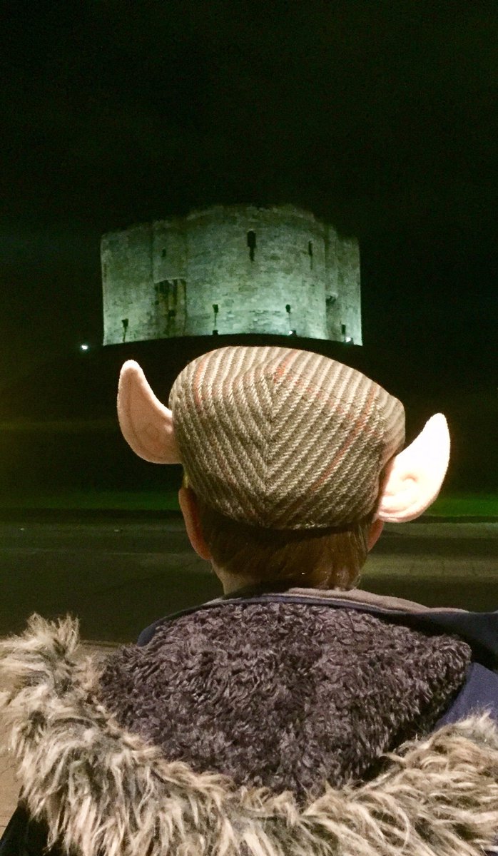 ElsArthurians's tweet photo. We appear to have bred a proper Yorkshire Elf!
#Pantoboy #Birthdayflashback @HampsterKate https://t.co/CADjEEeyXJ