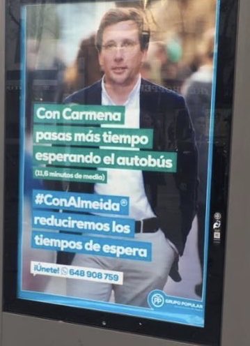 angel2lillo's tweet photo. Gestión de @AlmeidaPP_ en #EMT:
- Nombrar un Gerente inútil. Crear 5 nuevos subdirectores.
- Paralizar todas las oposiciones (conductores,inspectores,talleres...)
- Privatizar #Naviluz y regalárselo a Alsa
- Dejar sin cubrir 3500 turnos desde octubre
- Poner banderitas
Su cartel: https://t.co/7rdGnkRfIq
