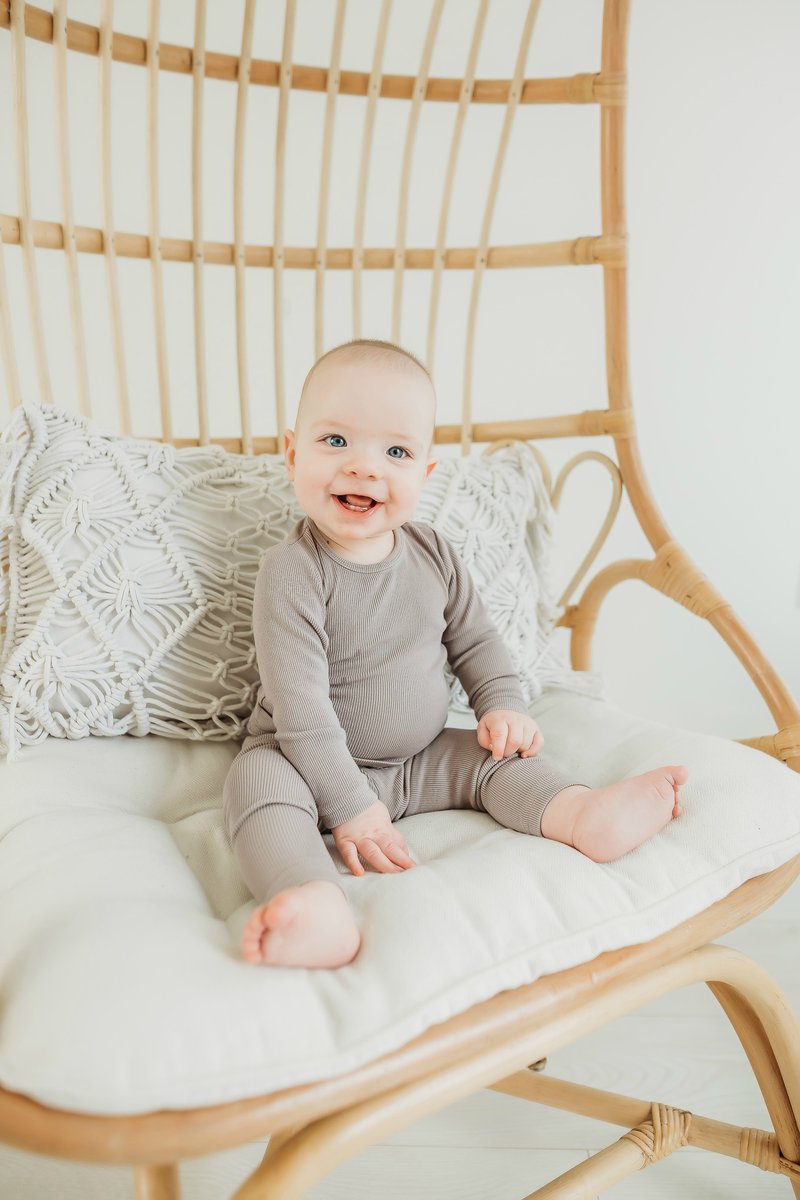 amalynnrob's tweet photo. This little guy is 6 months old!! It goes by way too fast 😭 https://t.co/7eUKBH15PF